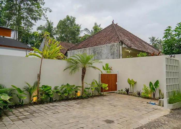 Villa Nganti Merta *